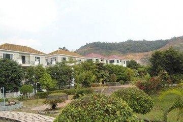 南湖山莊