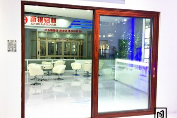 金碧花園何生別墅鋁門窗
