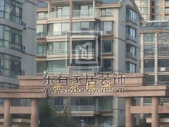 世紀(jì)綠洲大門(mén)