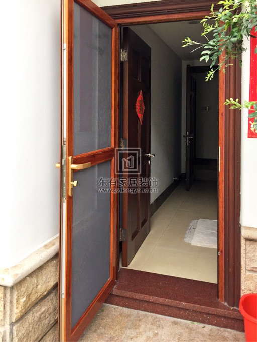 鳳凰城陽(yáng)臺(tái)加裝防蚊紗門(mén) MC-001