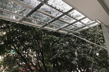 云影花園加裝鋼結構陽臺、陽臺欄桿、玻璃雨棚 LG-039