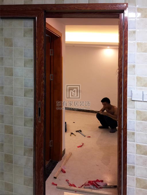 廣州越秀區恒鑫御園鳳鋁門窗、木紋門窗 MC-037