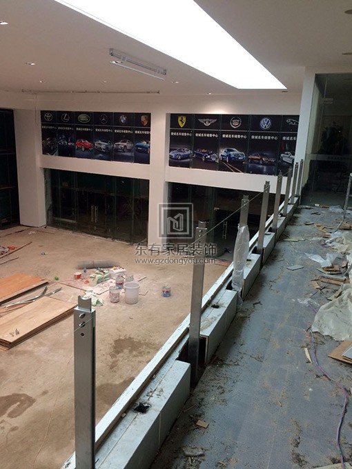 廣園路路虎4X店安裝不銹鋼欄桿 LG-019