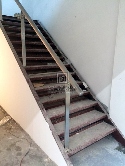 廣園路路虎4X店安裝不銹鋼欄桿 LG-019