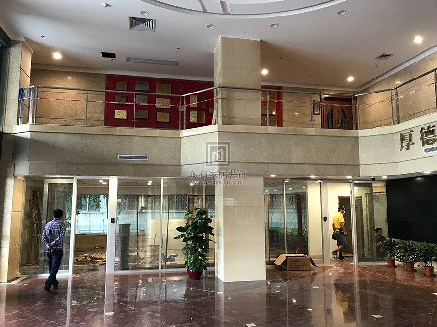 廣州市政民路檢察院不銹鋼玻璃欄桿 LG-021