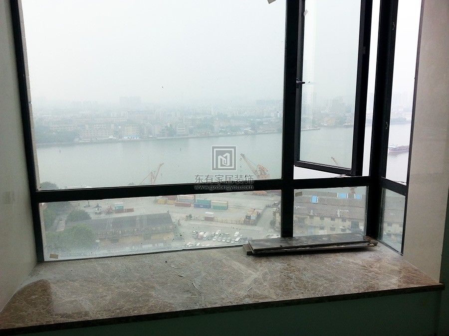 廣州御景丁先生窗前護欄 LG-033 廣州御景丁先生窗前護欄 LG-033