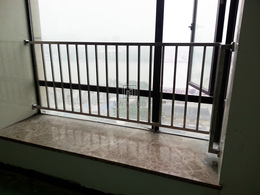 廣州御景丁先生窗前護欄 LG-033 廣州御景丁先生窗前護欄 LG-033