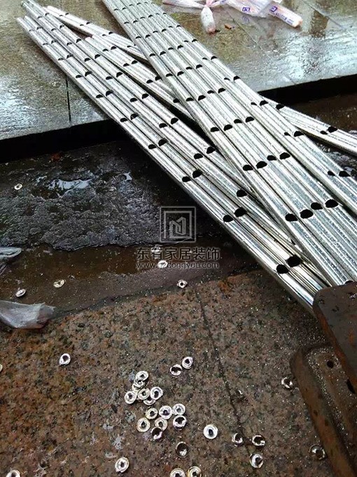 回遷房陽(yáng)臺(tái)欄桿、護(hù)欄、樓梯扶手 LG-012