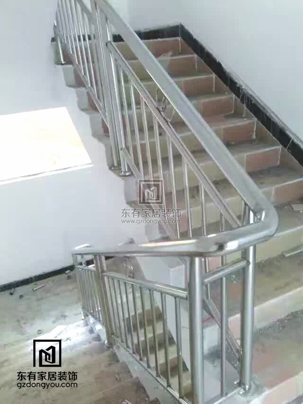 回遷房陽(yáng)臺(tái)欄桿、護(hù)欄、樓梯扶手 LG-012
