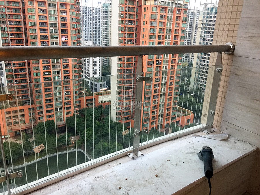 海濱花園陽臺欄桿更換 LG-024