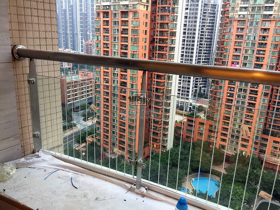 海濱花園陽臺欄桿更換 LG-024
