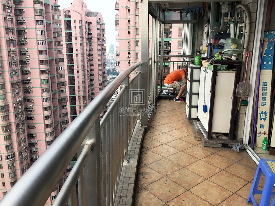 下九路名暉閣陳生陽臺欄桿維修 LG-030
