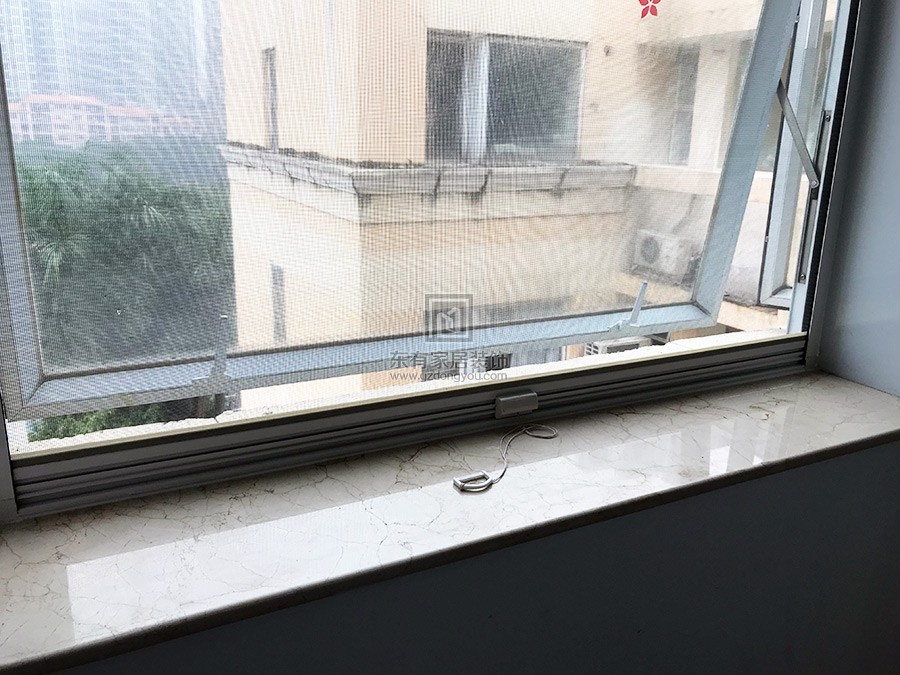 金亞花園溫先生上卷式紗窗 MC-082 金亞花園溫先生上卷式紗窗 MC-082