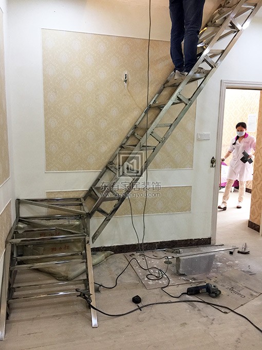 廣州美容院不銹鋼整梯工程 FS-019