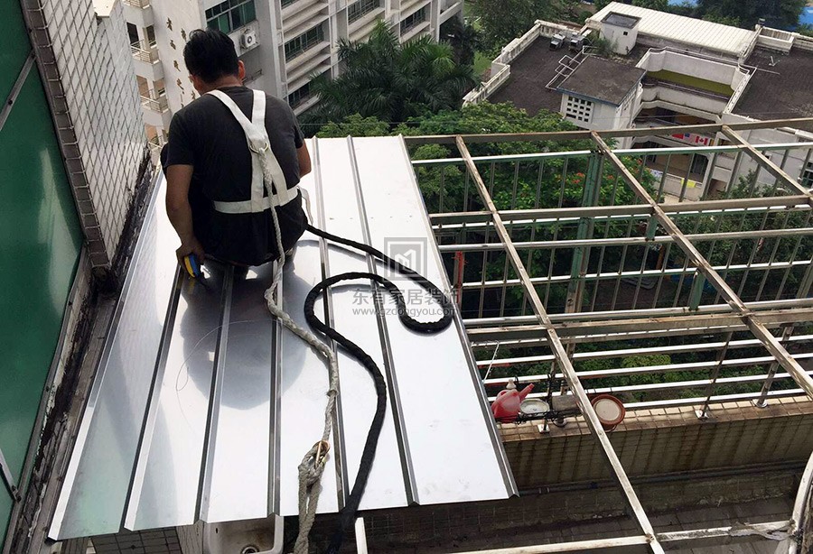 世紀綠洲不銹鋼雨棚拆舊換新 YP-012