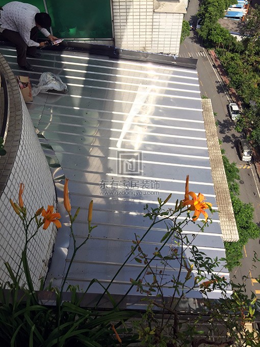 世紀綠洲不銹鋼雨棚拆舊換新 YP-012