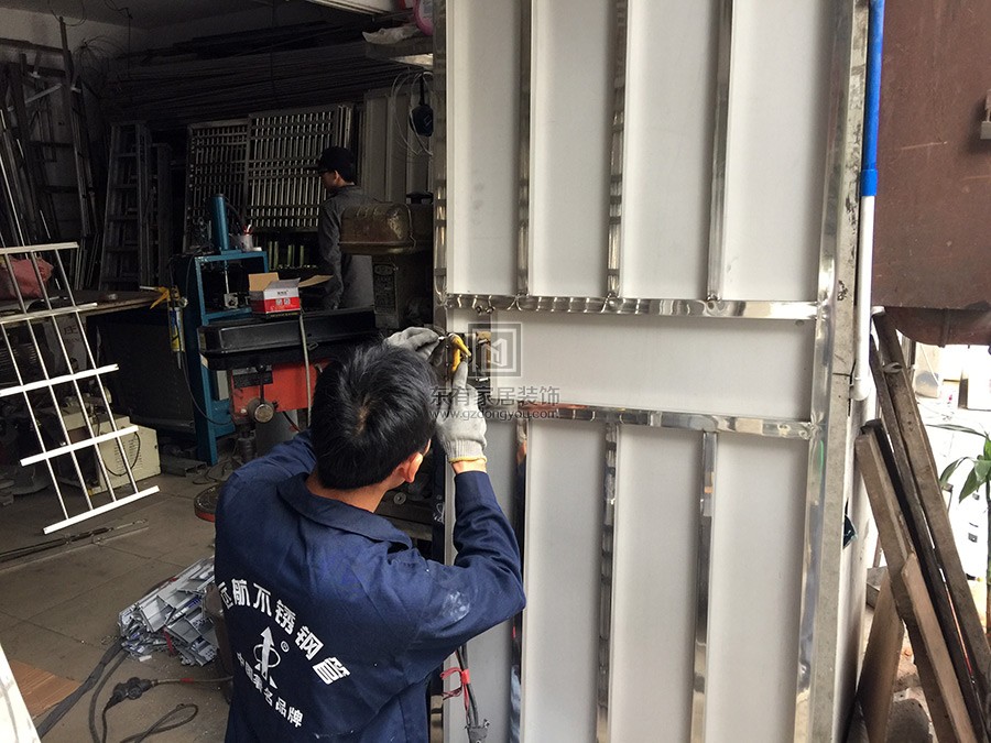廣州出租屋防盜門和防盜網安裝工程 FDW-011