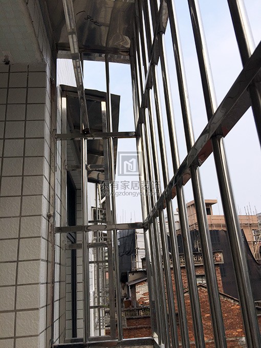 廣州出租屋防盜門和防盜網安裝工程  FDW-004