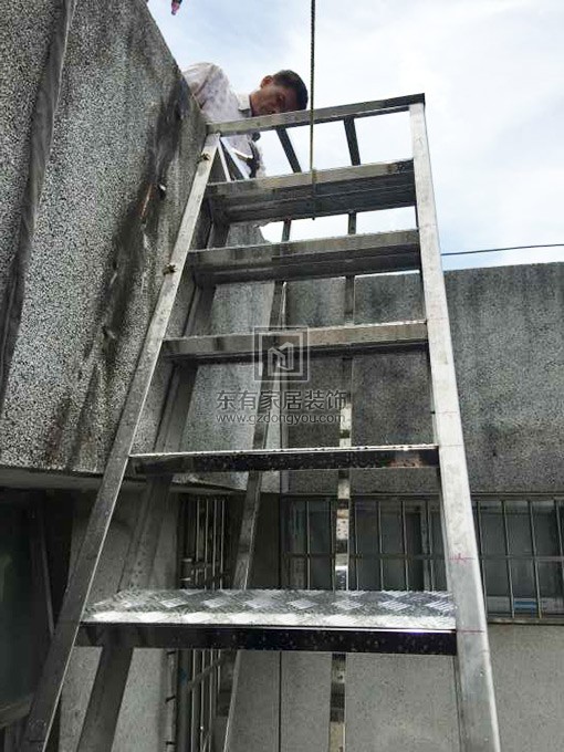海珠區梁先生天臺搭建鋼梯 FS-036 海珠區梁先生天臺搭建鋼梯 FS-036