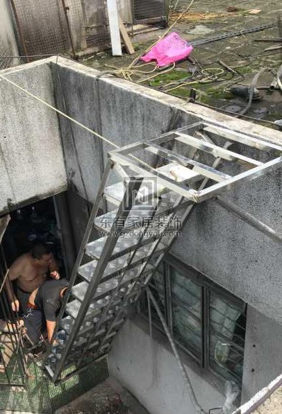 海珠區梁先生天臺搭建鋼梯 FS-036 海珠區梁先生天臺搭建鋼梯 FS-036
