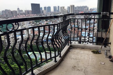 悅安花園李老師生銹鐵欄桿維修 LG-046