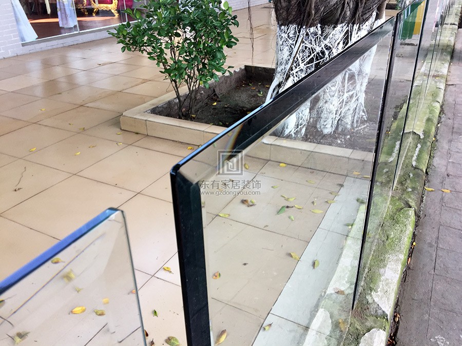 戶外咖啡館玻璃欄桿 LG-049 戶外咖啡館玻璃欄桿 LG-049
