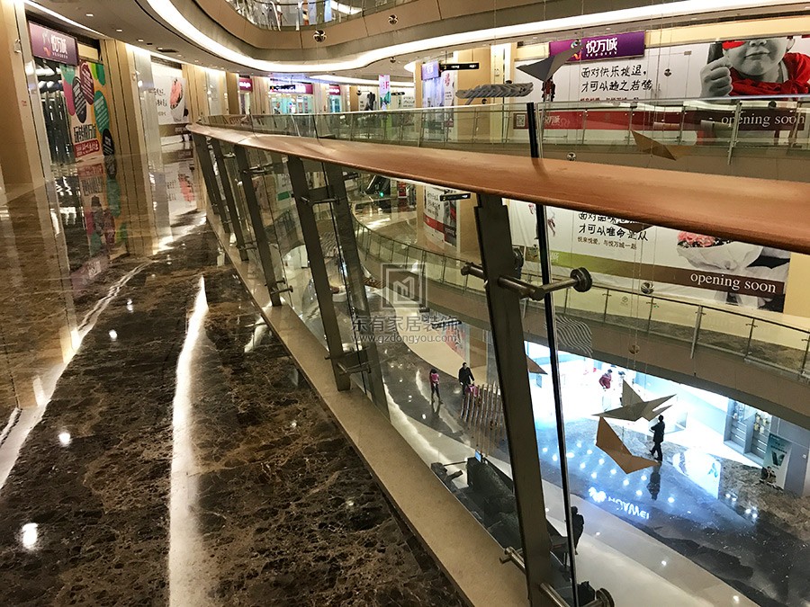 悅萬城不銹鋼玻璃欄桿 LG-051