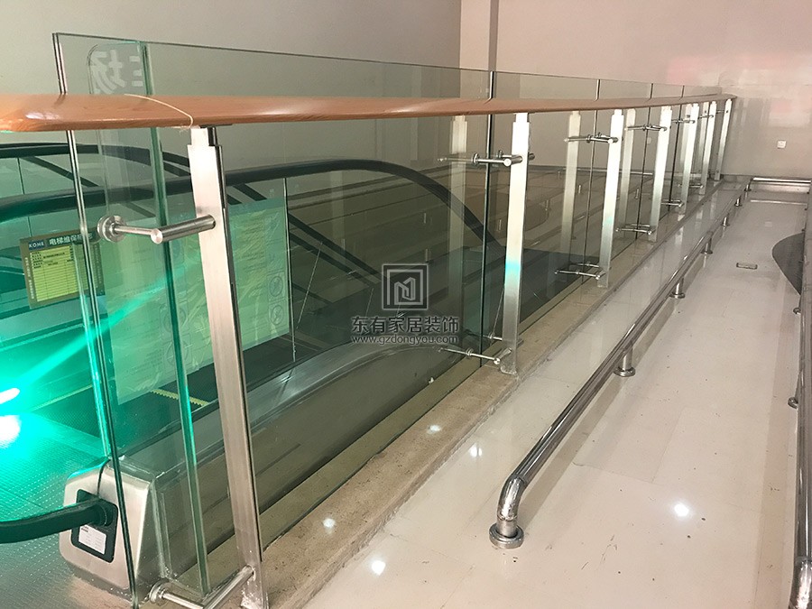 悅萬城不銹鋼玻璃欄桿 LG-051