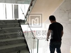 金沙洲江悅灣陳先生玻璃樓梯扶手 FS-041