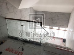 金沙洲江悅灣陳先生玻璃樓梯扶手 FS-041