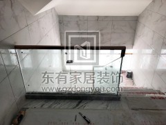 金沙洲江悅灣陳先生玻璃樓梯扶手 FS-041