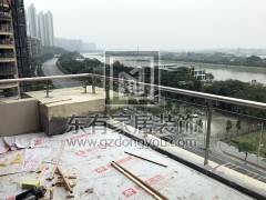 金沙洲江悅灣陳先生陽臺玻璃欄桿 LG-053
