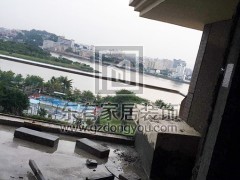 金沙洲江悅灣陳先生陽臺玻璃欄桿 LG-053