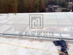 億泉尚園黃先生玻璃雨棚 YP-022