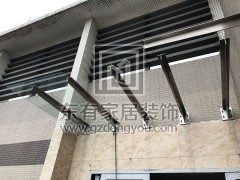 億泉尚園黃先生玻璃雨棚 YP-022