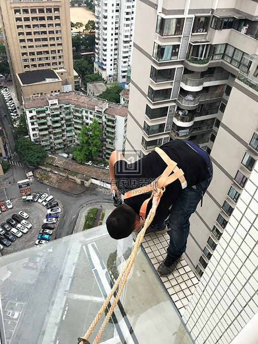 億泉尚園黃先生玻璃雨棚 YP-022