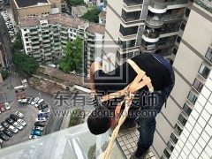億泉尚園黃先生玻璃雨棚 YP-022