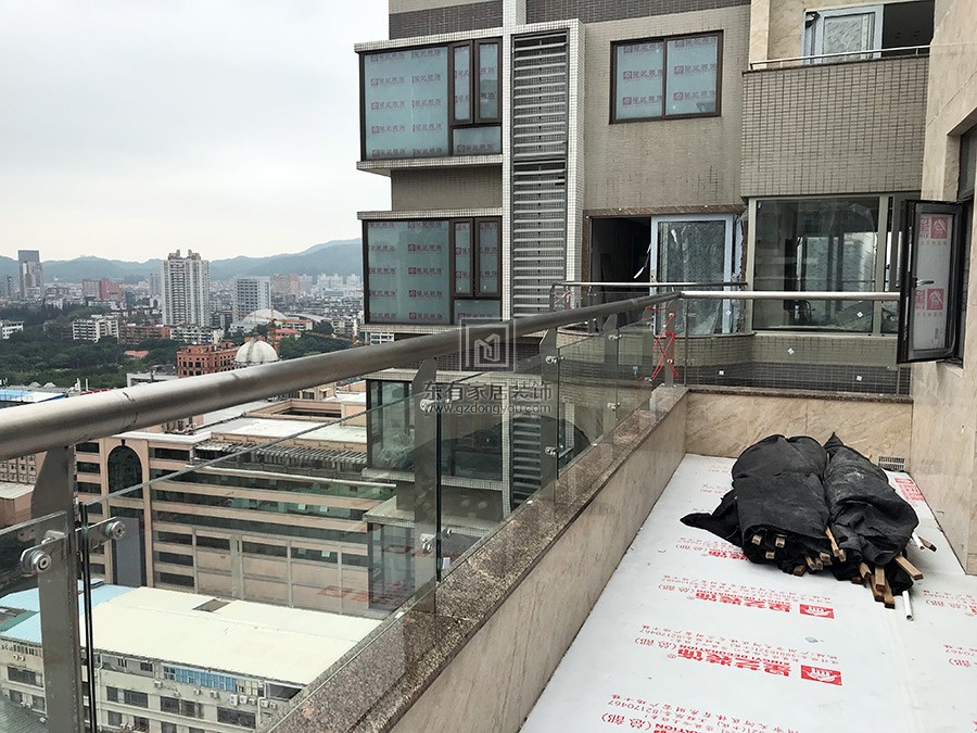 億泉尚園黃先生陽臺護欄 LG-054