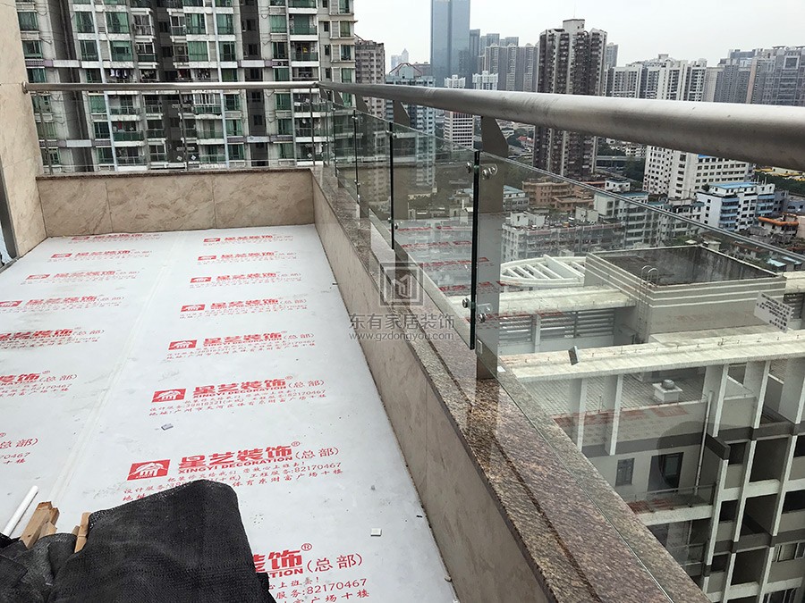 億泉尚園黃先生陽臺護欄 LG-054