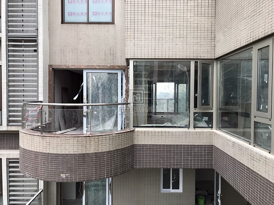 億泉尚園黃先生陽臺護欄 LG-054