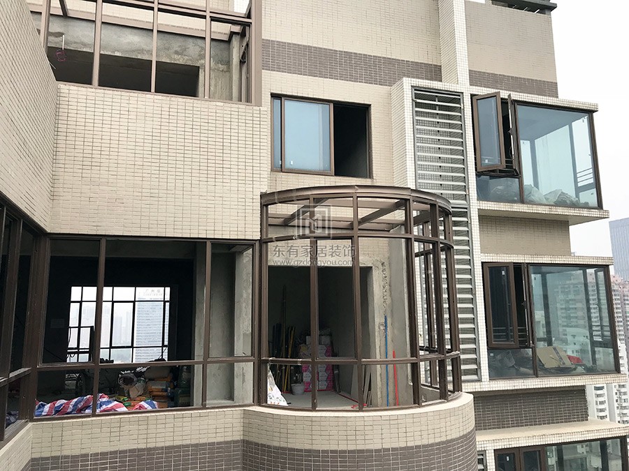 億泉尚園黃先生鋁合金封陽臺、陽光房 MC-098