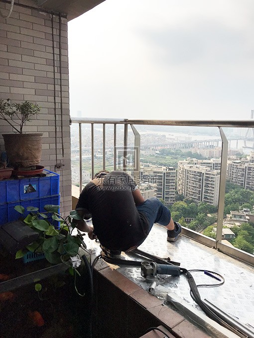 珊瑚灣畔葉生陽臺(tái)欄桿 LG-055