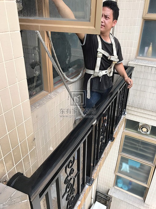珠江帝景黃先生陽臺欄桿 LG-056