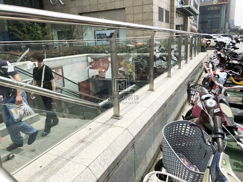 公共場所不銹鋼欄桿、樓梯扶手 LG-059