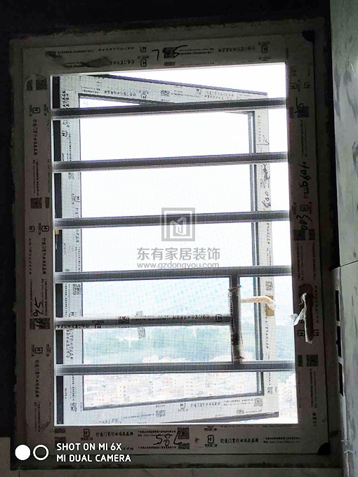 香檳金鋁合金窗帶紗窗  MC-117