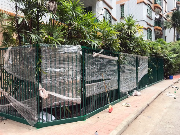 白云堡豪園李先生烤漆圍欄 LG-071