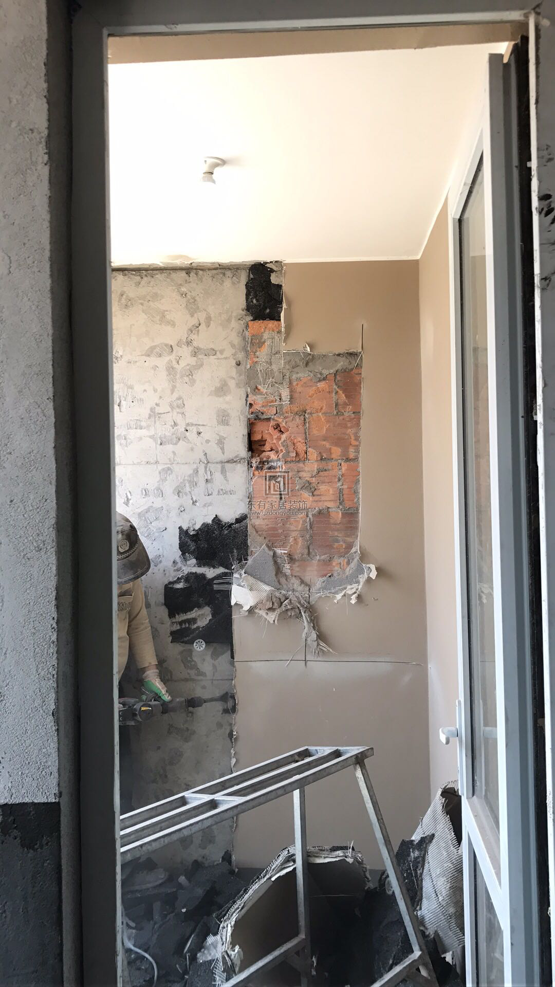 有保溫層的陽臺需要先處理才能封陽臺