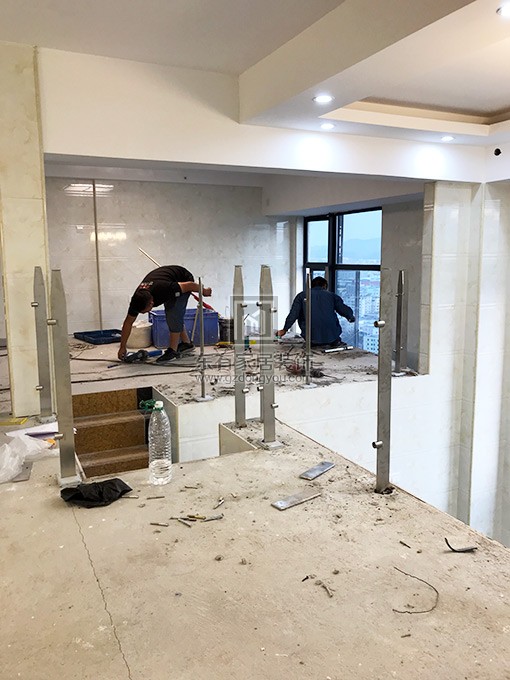 廣州市綠地匯創國際謝小姐不銹鋼欄桿扶手 LG-073