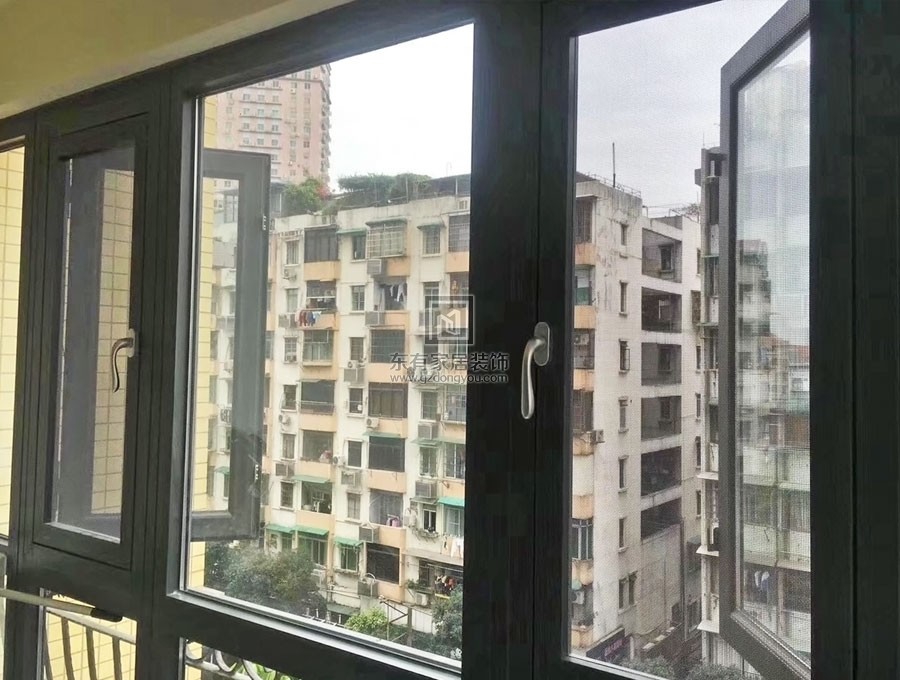 東華東路全屋鋁合金門窗封陽臺 MC-078