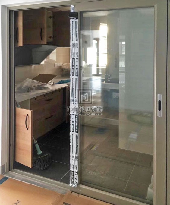 東華東路全屋鋁合金門窗封陽臺 MC-078